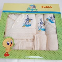 Set de baie cu halat si prosoape pentru copii 0- 2 ani Bugs Bunny Crem