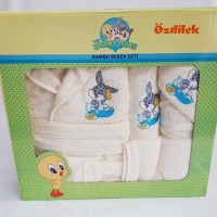 Set de baie cu halat si prosoape pentru copii 0- 2 ani Bugs Bunny Alb